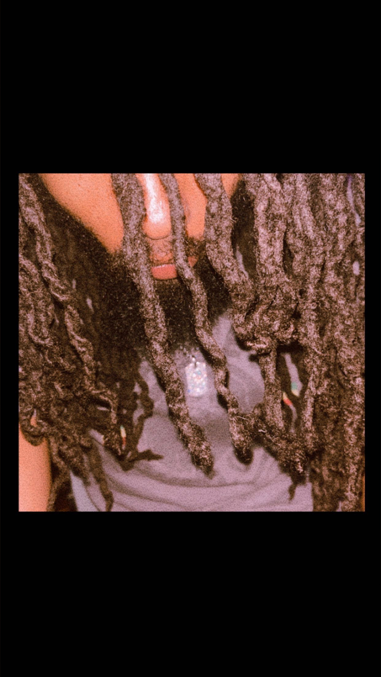 ✘ cover image