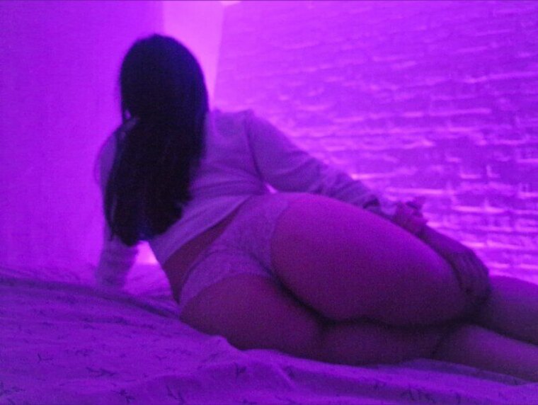Nastybrunette22 banner image