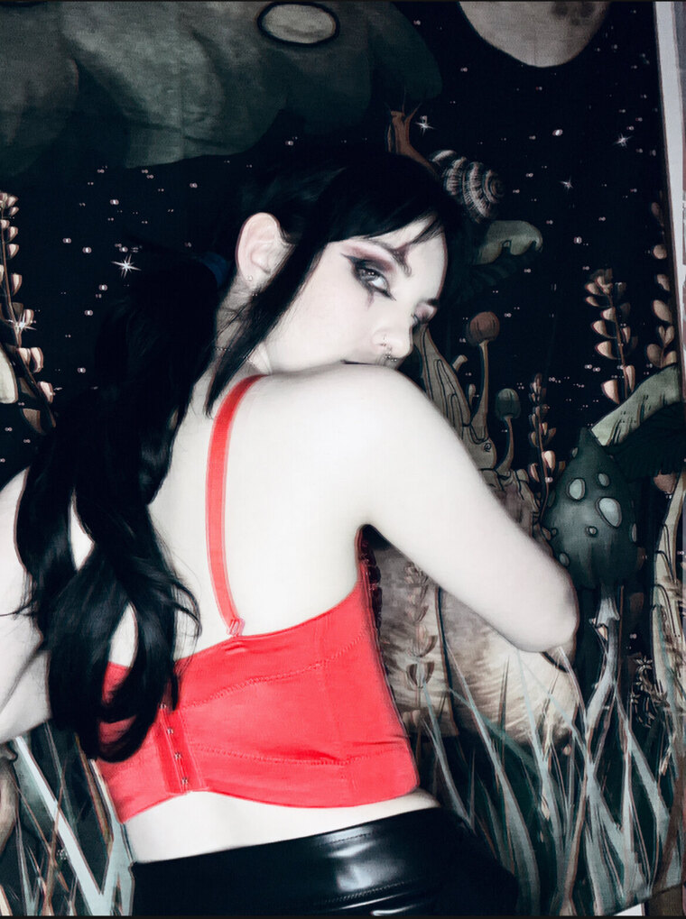 Ellie banner image