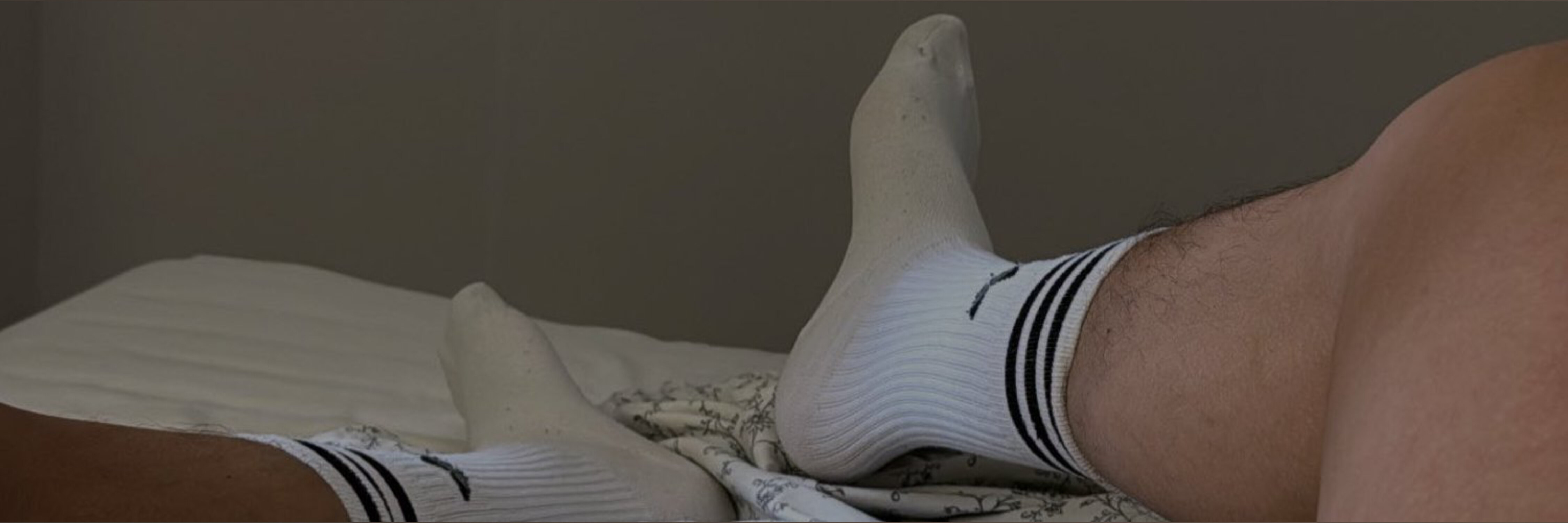 SÇORPIO ♏️🦶🏻 banner image