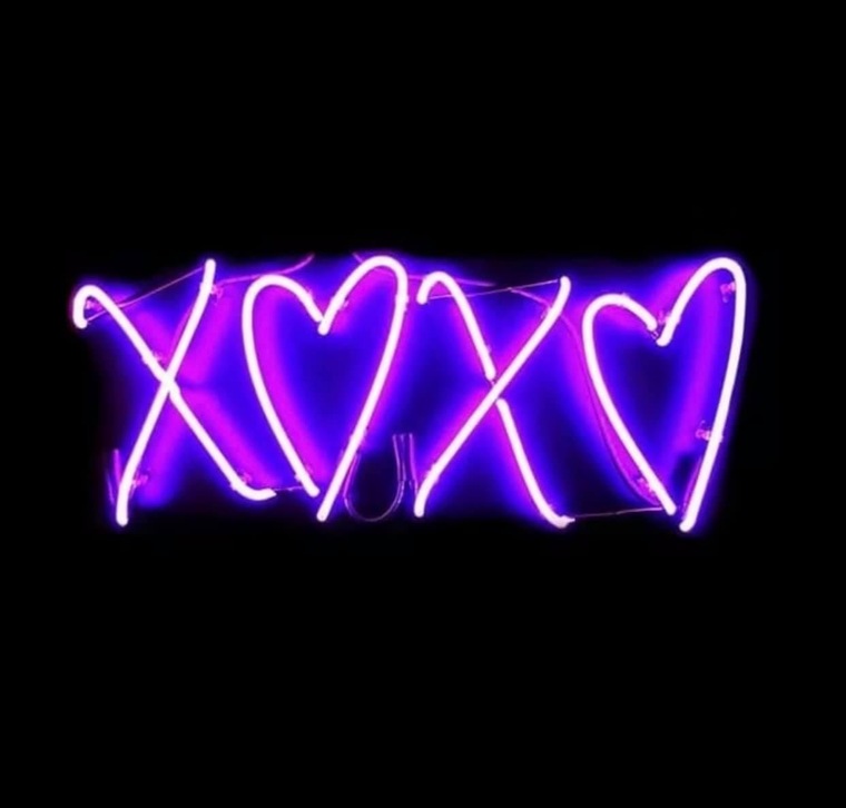AaliyahxxxVIP cover image