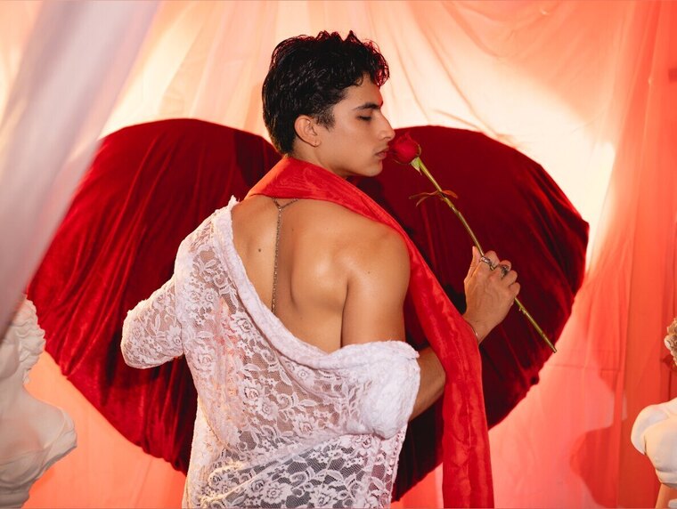 Aaron Ezequiel cover image
