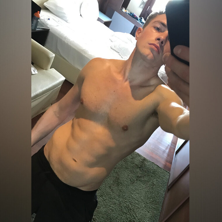 AarynXXX Free cover image