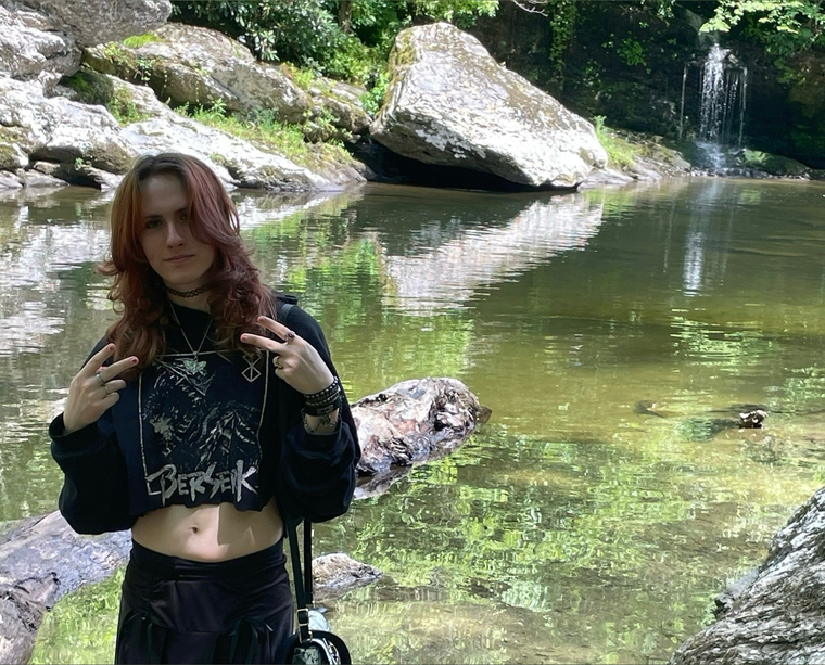 abbyssalfemcel banner image