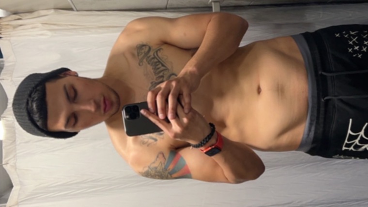 Adrianveee cover image