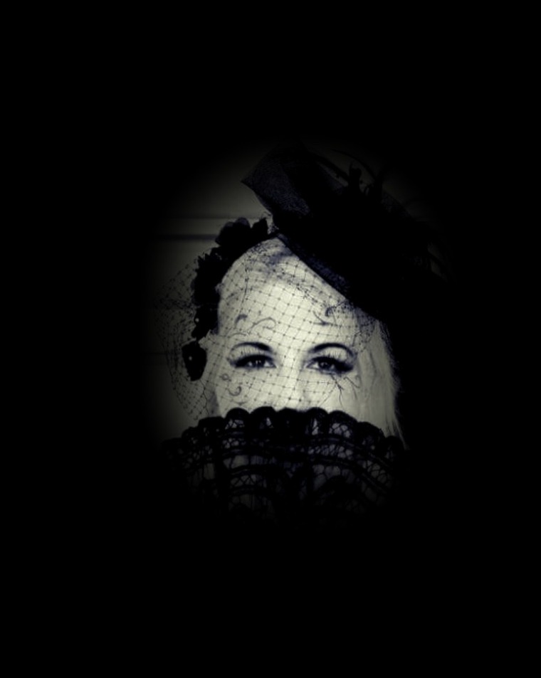 Desdemon@ cover image