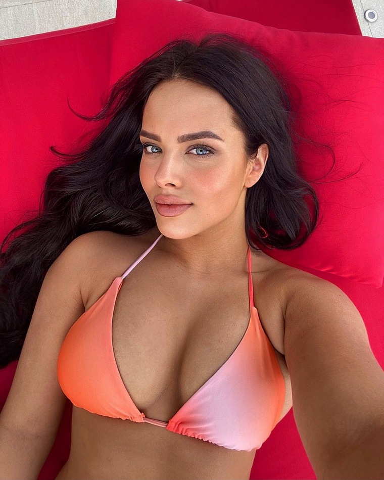 Aïsha Fölser banner image