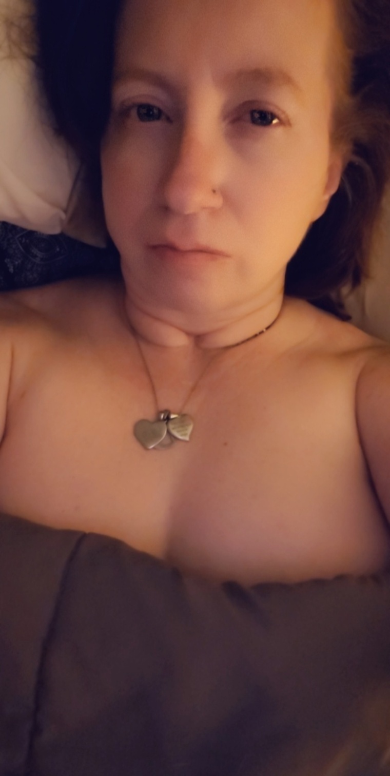 Alabamaredinthebed cover image