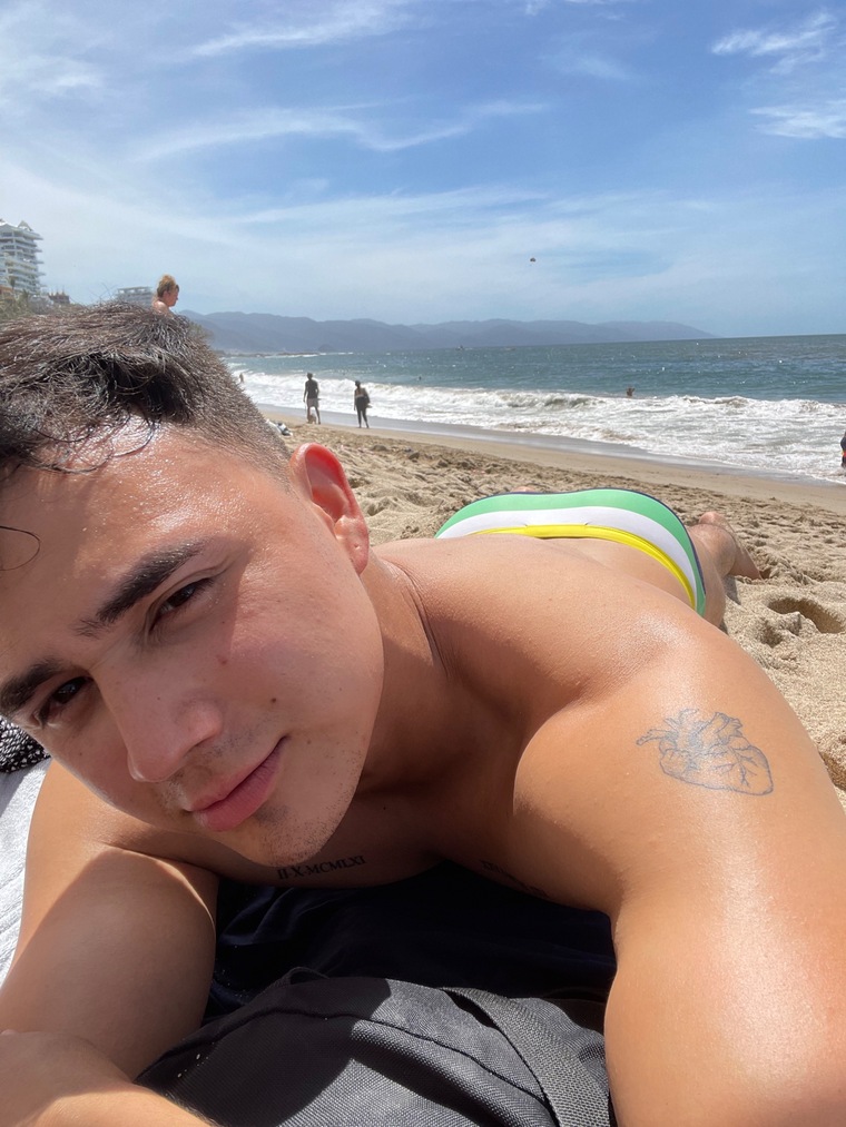 Alexxx cover image
