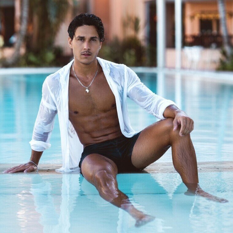 Alejandro banner image