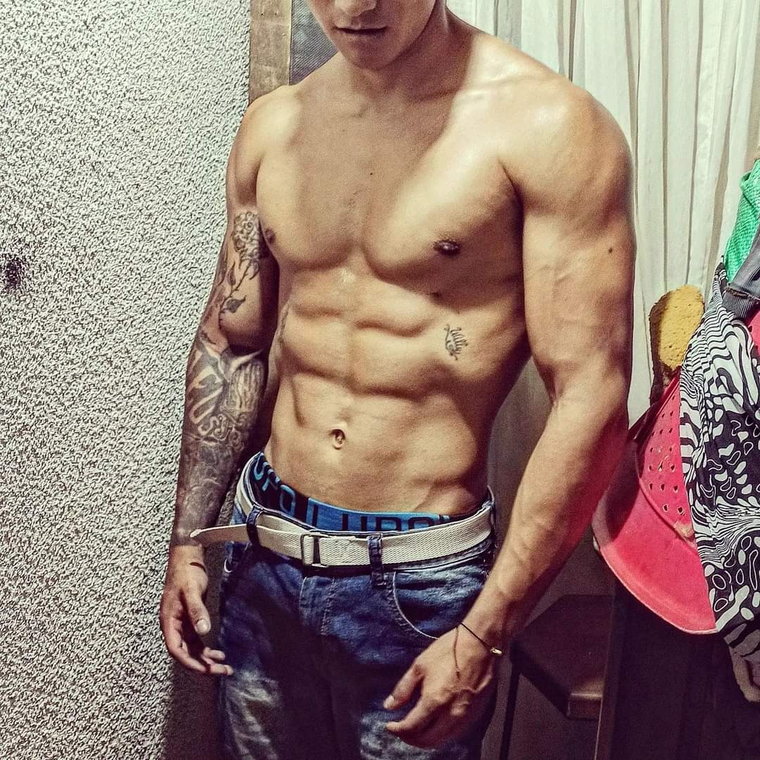 Alejandro Suezne cover image