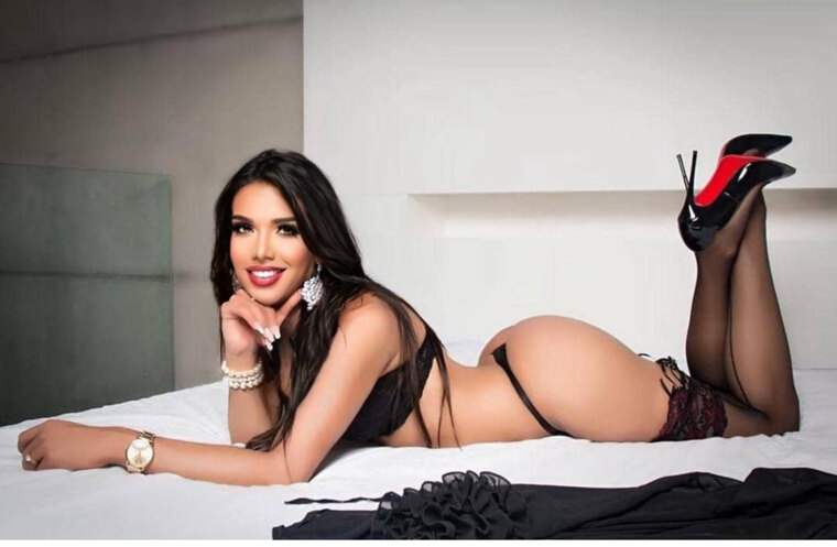 Alejandra Plata banner image