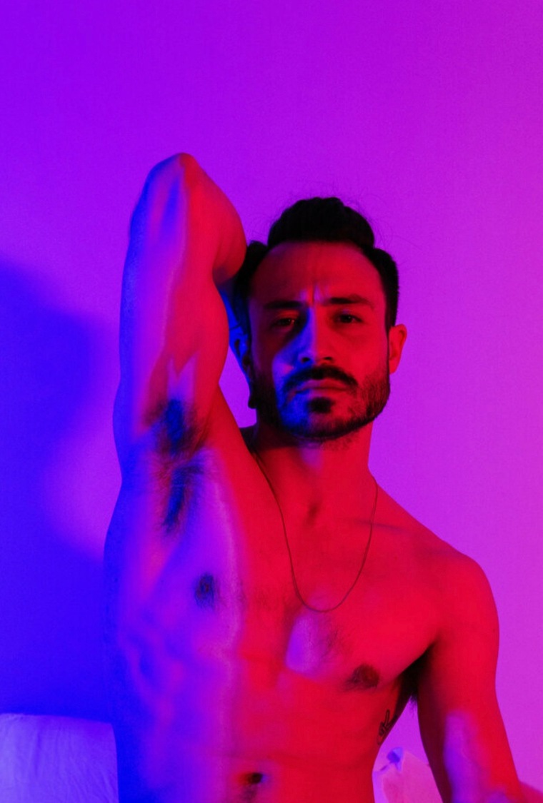 Alexander Wolf ✨ cover image