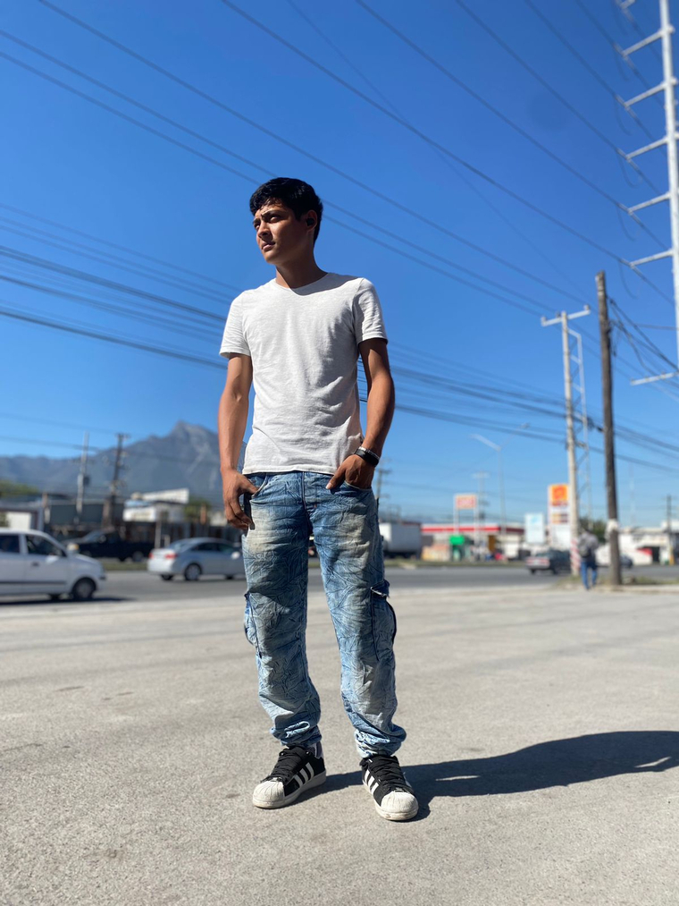 Alexis Martinez cover image