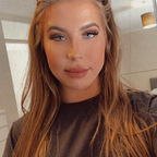 AlexisElle avatar