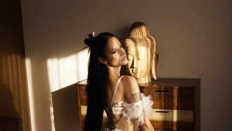 Alice Milleer banner image