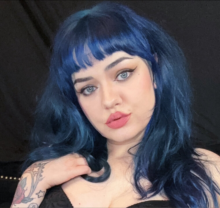 ✶ 𝓐𝓵𝓲𝓬𝓮 ✶ cover image