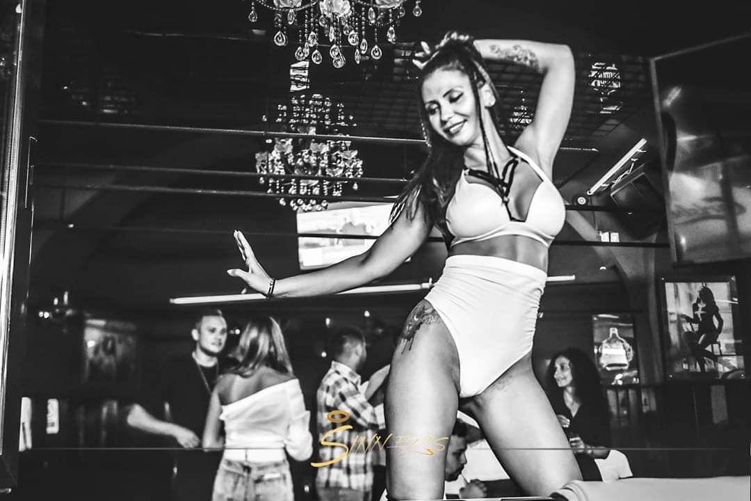 Alicia Bonita banner image