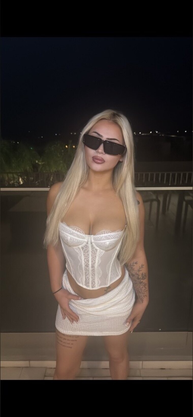 Alix Rose🌹 banner image