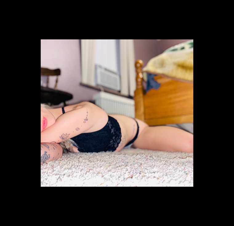 AllieRae banner image