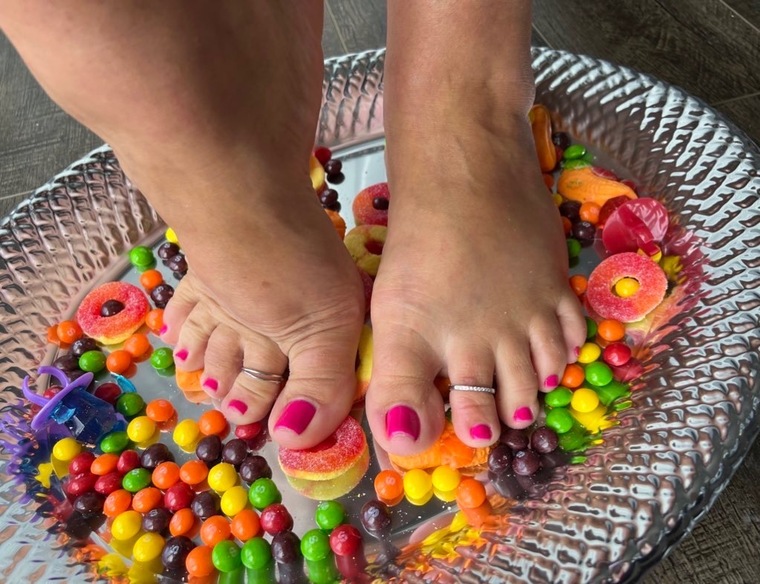 Ally Nyx | BBW | ๐ฃ | ๐ถ๏ธ | ๐ | ๐ธ | banner image