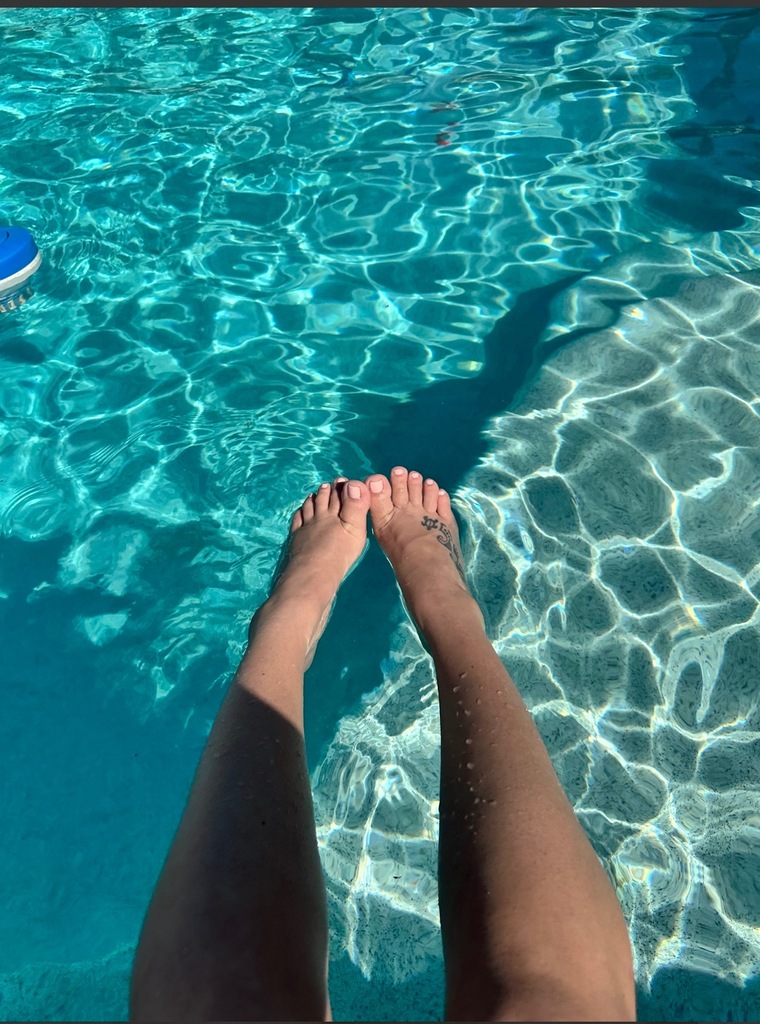 AlohaFeeties banner image