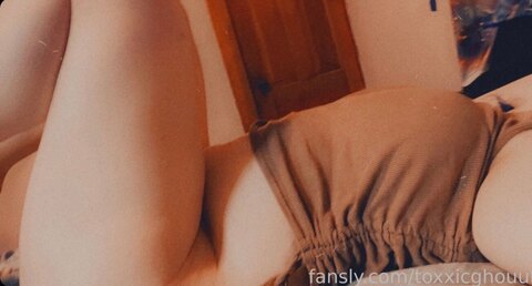 Alt Mommy 🎀🖤 cover image