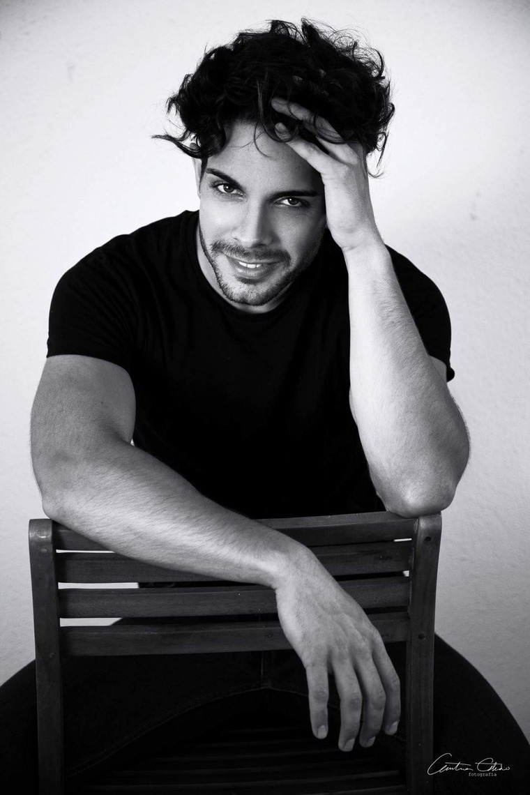Alvaro cover image