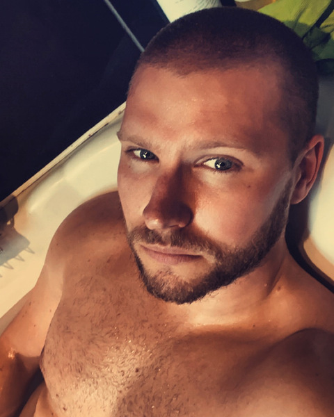 Am I a daddy? cover image