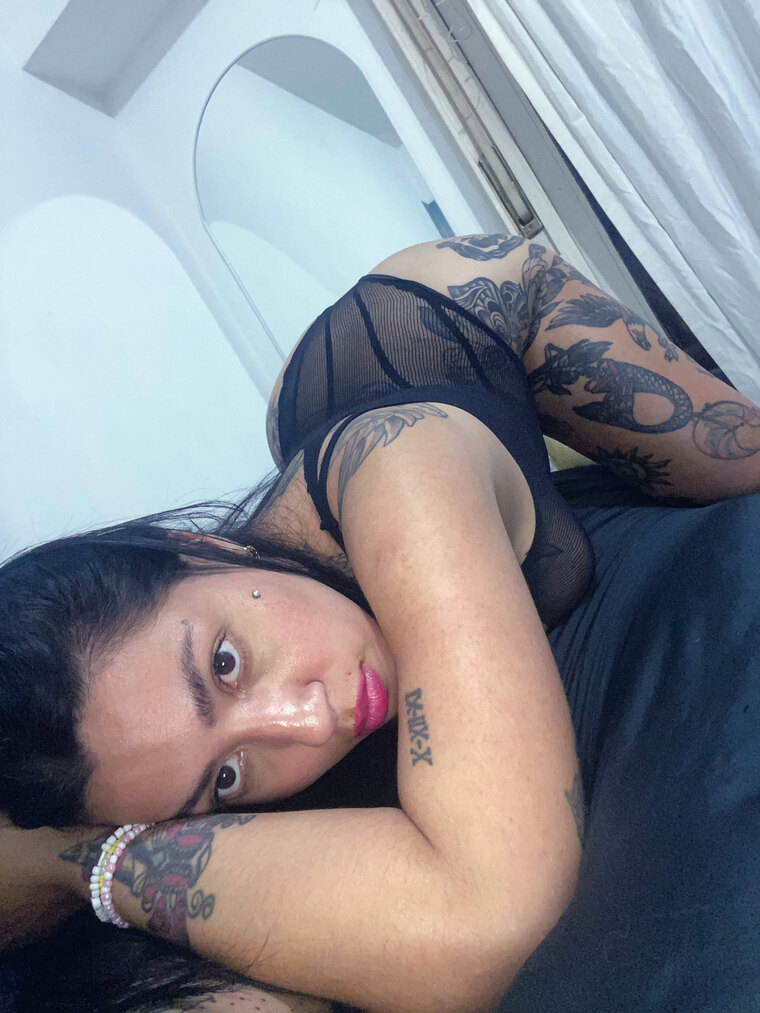 Lola๐ cover image
