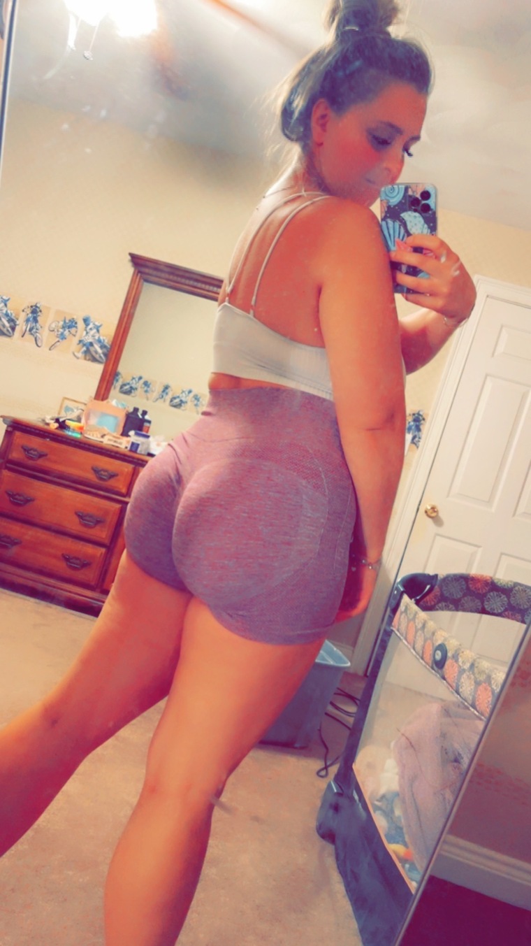 Amanda🍑 cover image