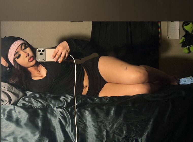Amber :) cover image