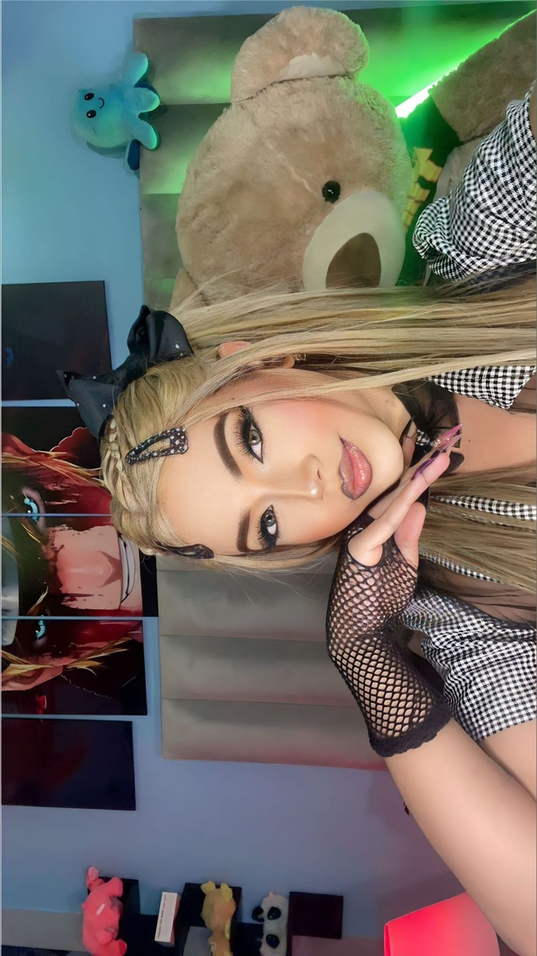 Ambar Ross banner image