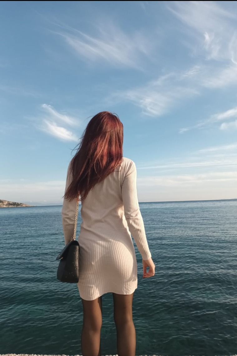 Amber Lee 🥰 cover image