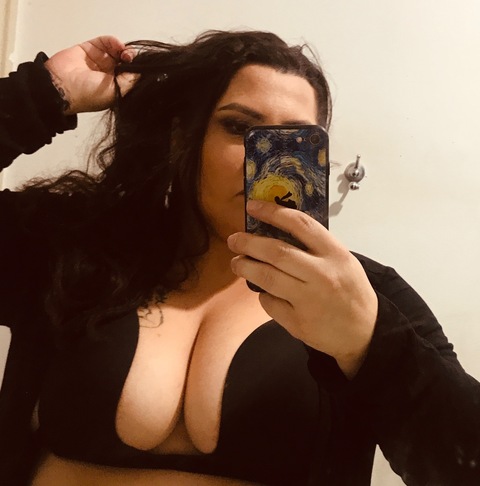 Amelie Paes cover image