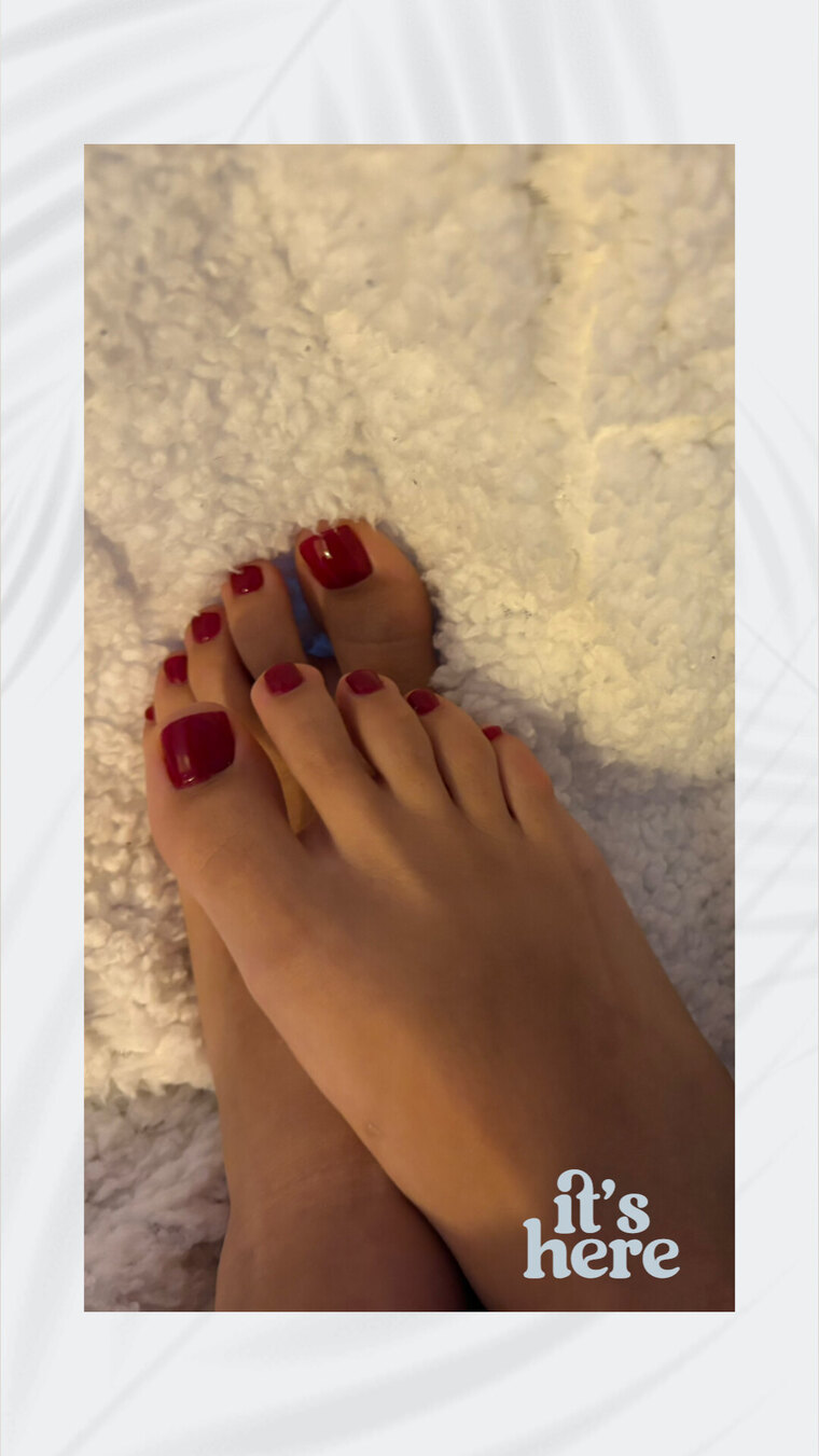 Amor_alfeetiches 👣 cover image
