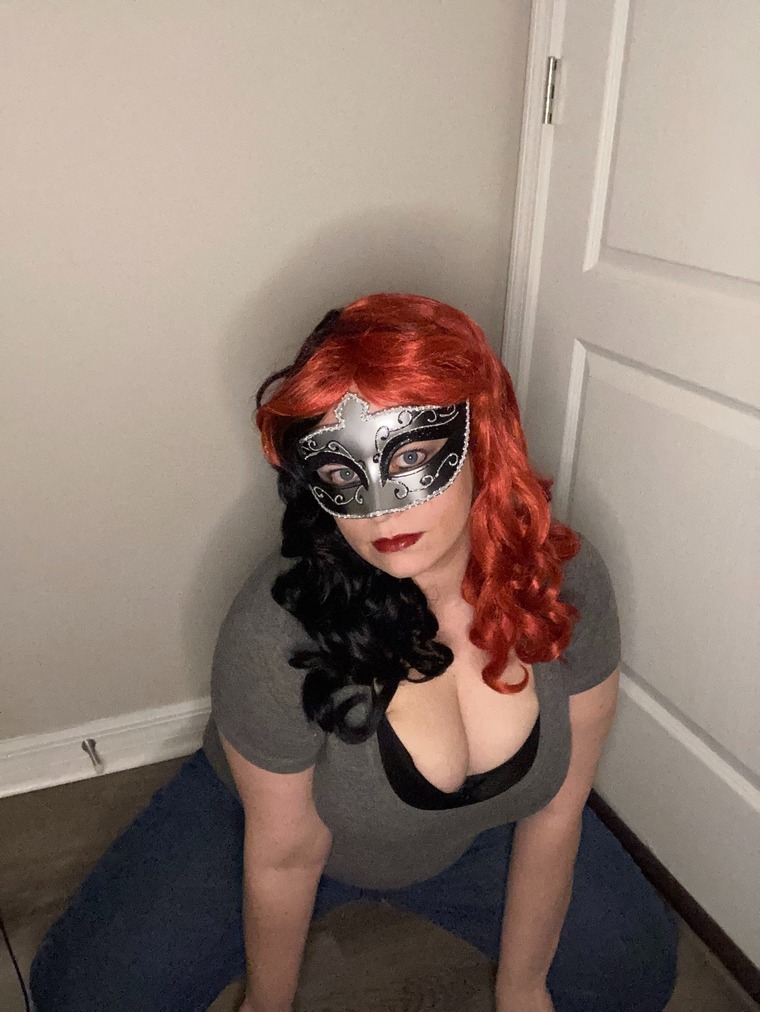 AmoraJones cover image