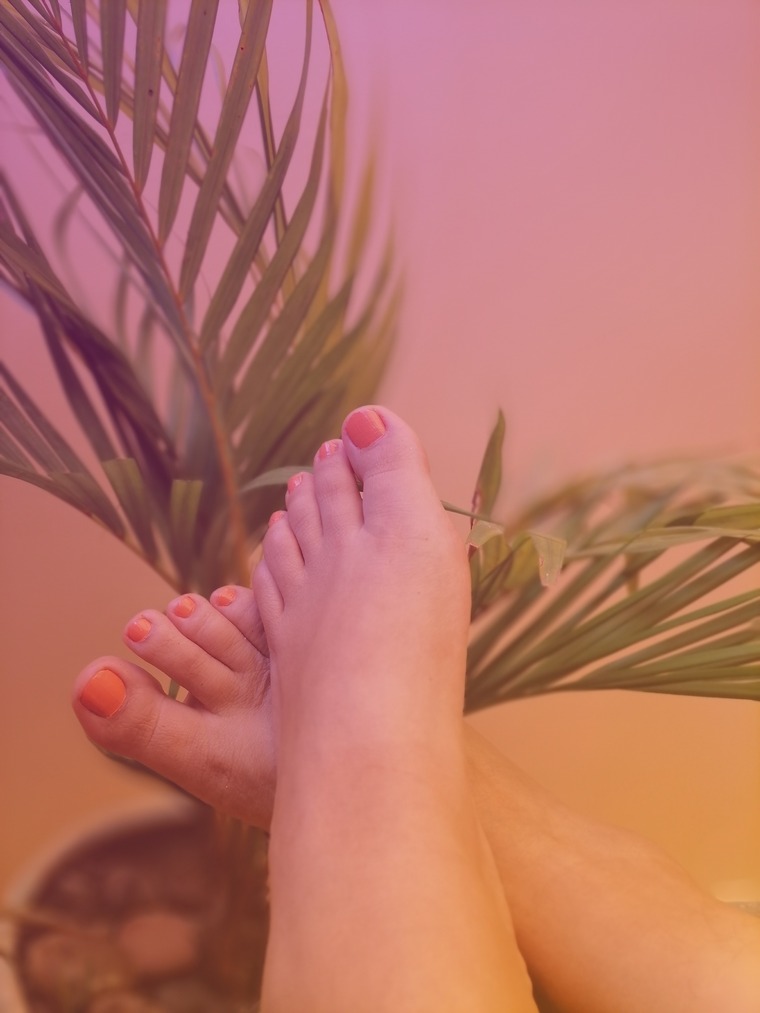 Amy feet banner image