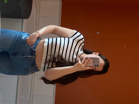 Dani👅 cover image