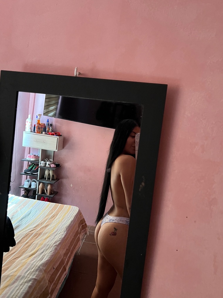 Ana Urbina cover image