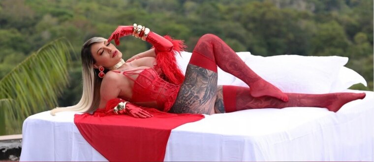 Andressa Urach banner image