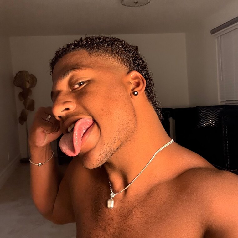 Angel 🇨🇺🔥 cover image