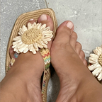 Angela 👣 avatar