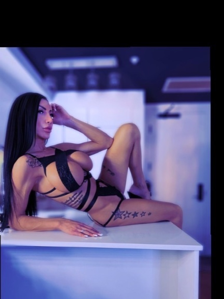 Angiebugatti cover image