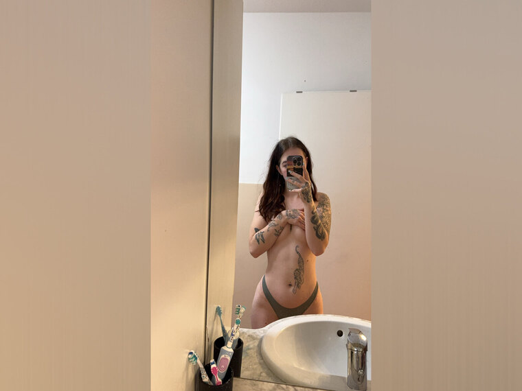 Anni cover image