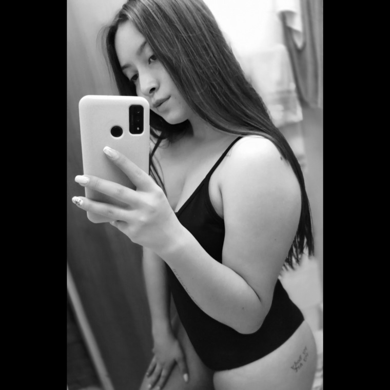 Anny 🖤 banner image