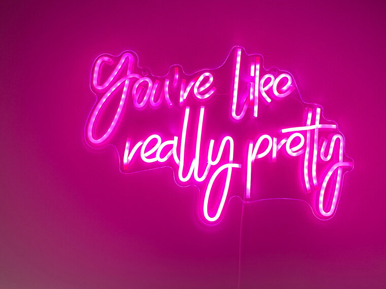 PRETTY&PAID banner image