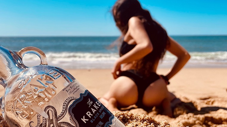 April❤️ banner image