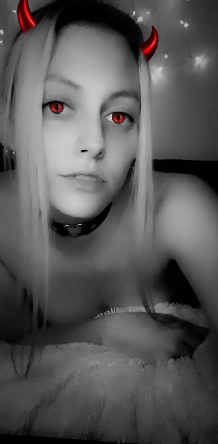 AkaAralynn cover image