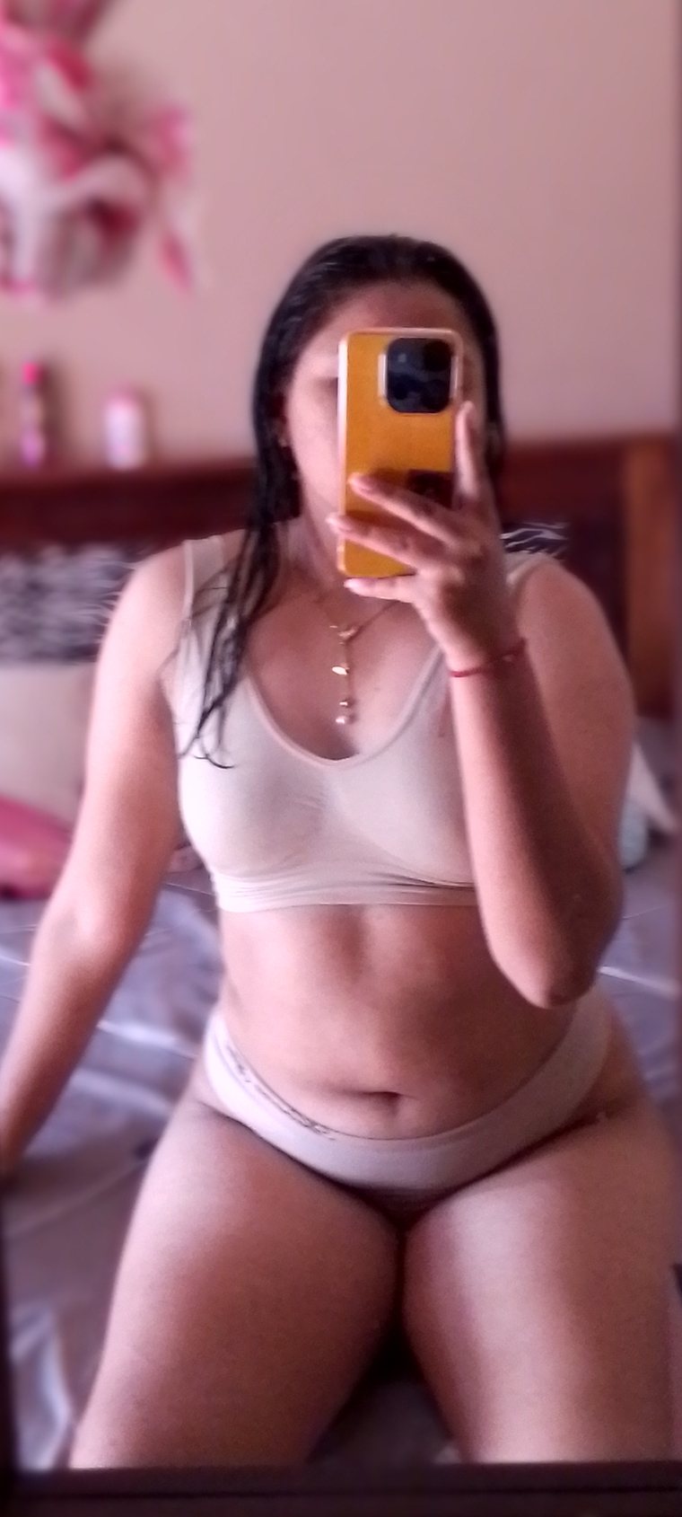 Ariana López Rojas cover image